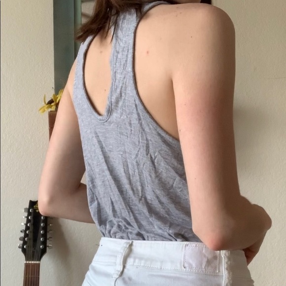 Tank top bundle - Picture 3 of 5